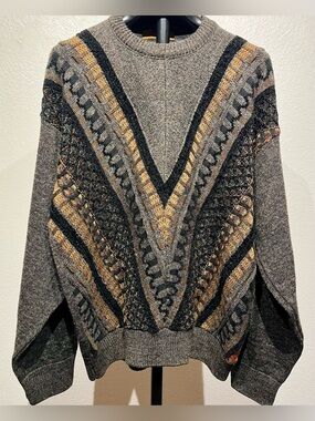 Vintage 3D Knit Crewneck Sweater in Gray, Gold and Black - Size M (Men’s)